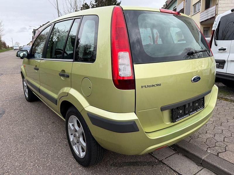 Gebraucht Ford Fusion 80 PS (58 kW) 2007 Gelb Kleinwagen