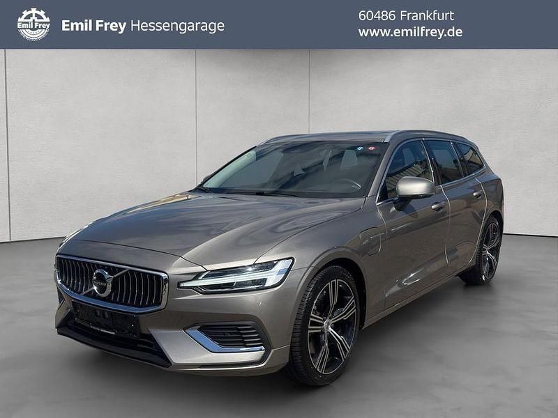 Grau Gebraucht 2021 Volvo V60 Inscription Kombi | 38.400 € (Teuer) - Bild 1/4