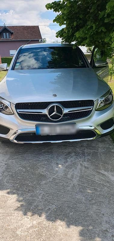 Silber Gebraucht 2019 Mercedes GLC250 Coupé | 31.000 € (Superpreis) - Bild 1/4