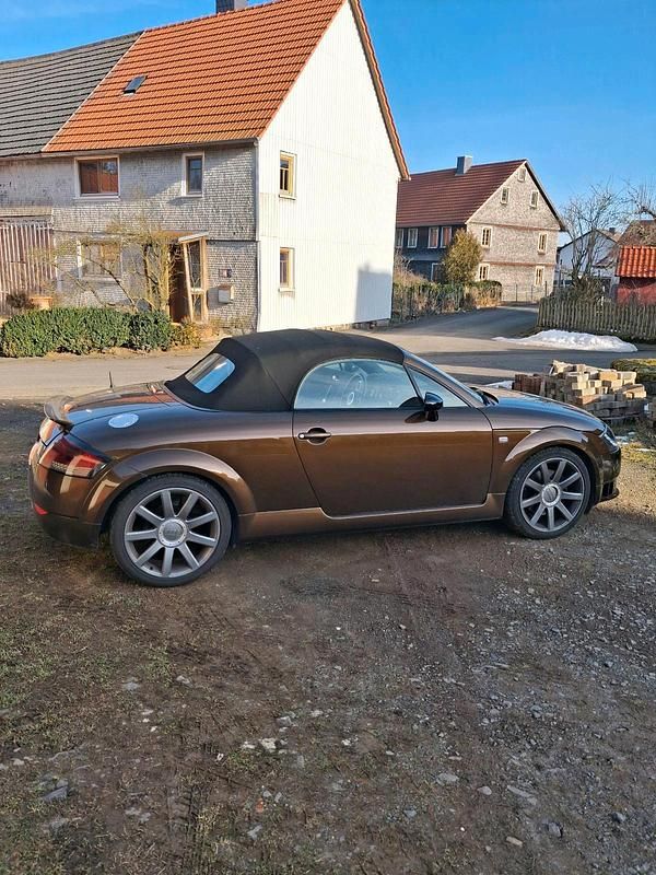 Gebraucht Audi TT 150 PS (110 kW) 2003 Braun Cabrio