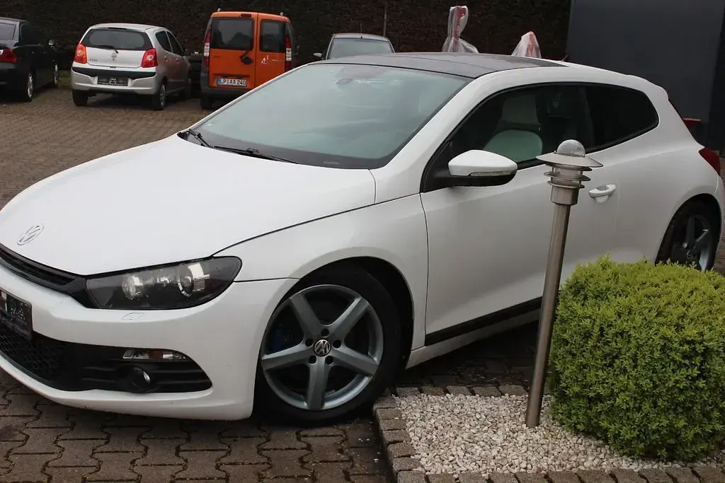 Gebraucht VW Scirocco 200 PS (147 kW) 2009 Weiß Coupé