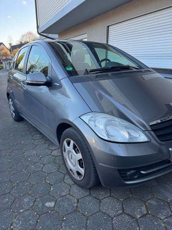 Gebraucht Mercedes A160 95 PS (69 kW) 2010 Grau Van / Kleinbus