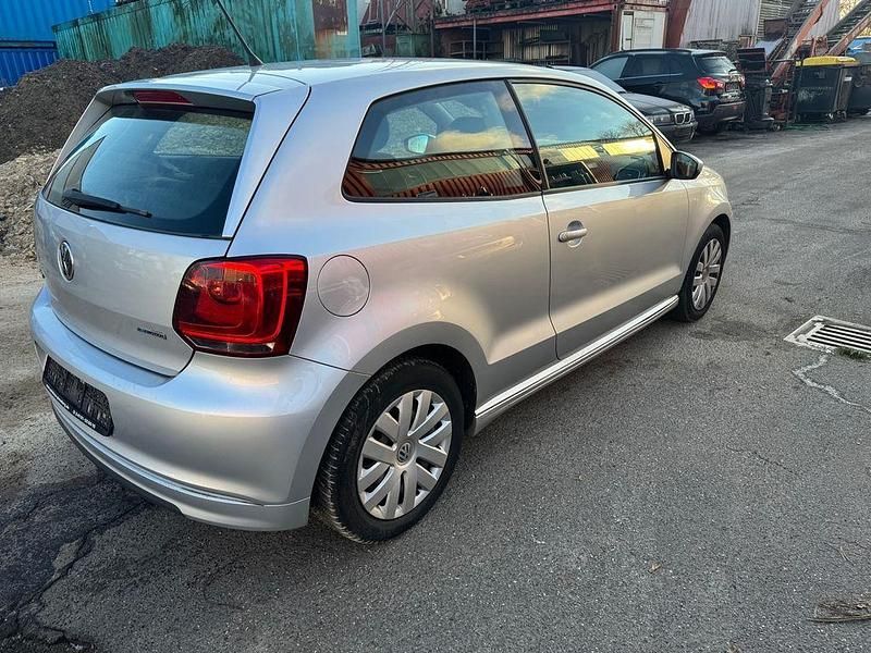 Gebraucht VW Polo 75 PS (55 kW) 2010 Grau Kleinwagen