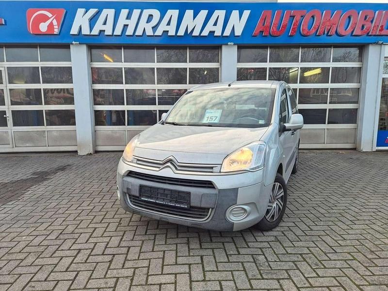 Grau Gebraucht 2014 Citroën Berlingo Tendance Van / Kleinbus | 6.999 € (Fairer Preis) - Bild 1/4