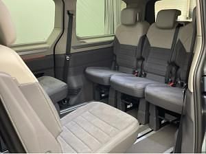 Second-hand VW Multivan Goal 150 CP (110 kW) 2025 Gri Monovolum