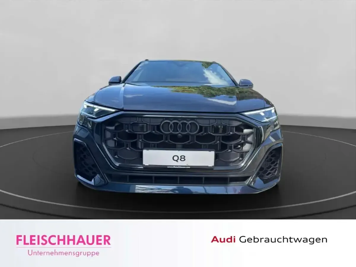 Gebraucht Audi Q8 S-Line 340 PS (250 kW) 2024 Blau SUV