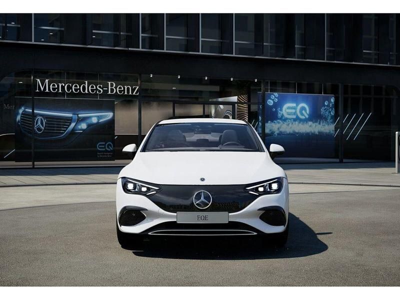 Gebraucht Mercedes EQE350 214 kW (292 PS) 2024 Unilack polarweiß Limousine