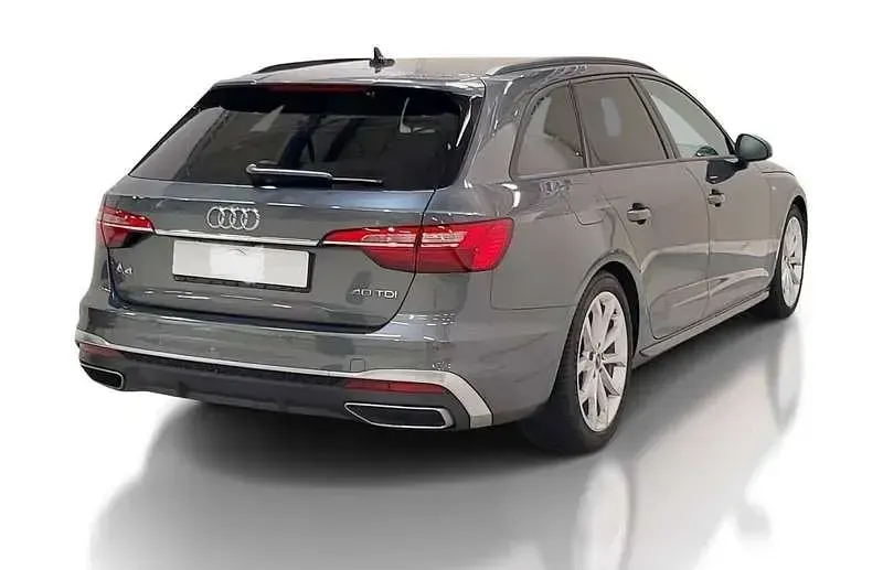 Gebraucht Audi A4 S-Line 204 PS (150 kW) 2023 Grau Kombi