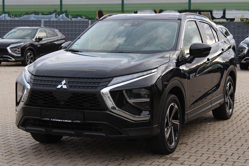 Schwarz Gebraucht 2022 Mitsubishi Eclipse Cross SUV | 18.490 € (Superpreis) - Bild 1/4