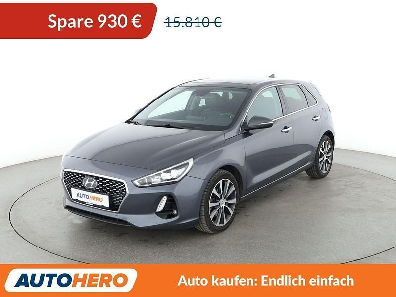 Grau Gebraucht 2017 Hyundai i30 Premium Limousine | 14.880 € (Etwas zu teuer) - Bild 1/3