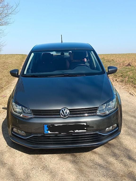Gebraucht VW Polo Life 90 PS (66 kW) 2015 Grau Limousine