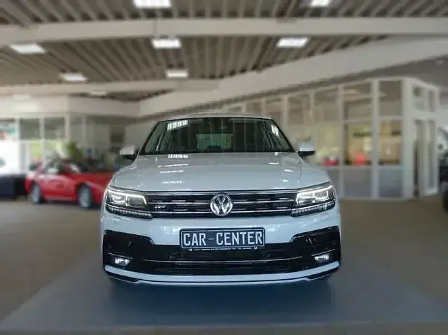 Gebraucht VW Tiguan Highline 150 PS (110 kW) 2020 Weiß SUV