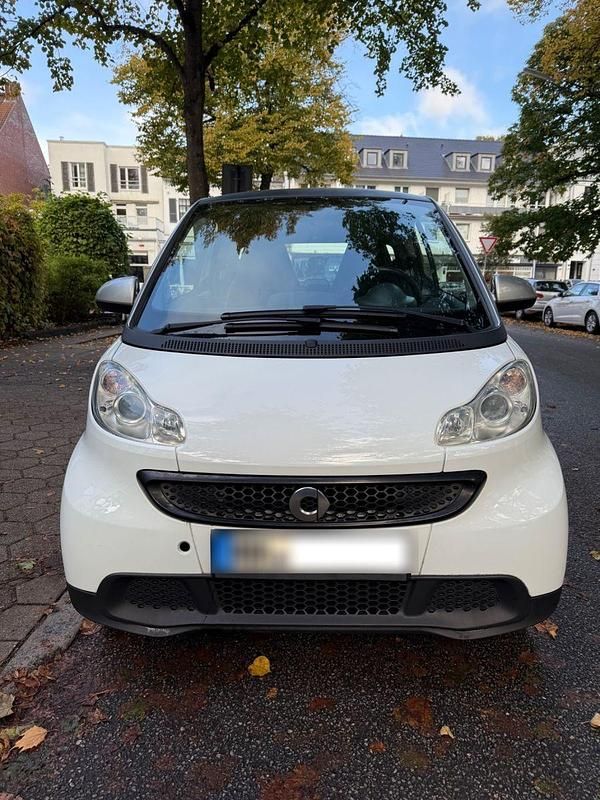 Weiß Gebraucht 2015 Smart ForTwo Coupé Pure Coupé | 5.900 € (Guter Preis) - Bild 1/4