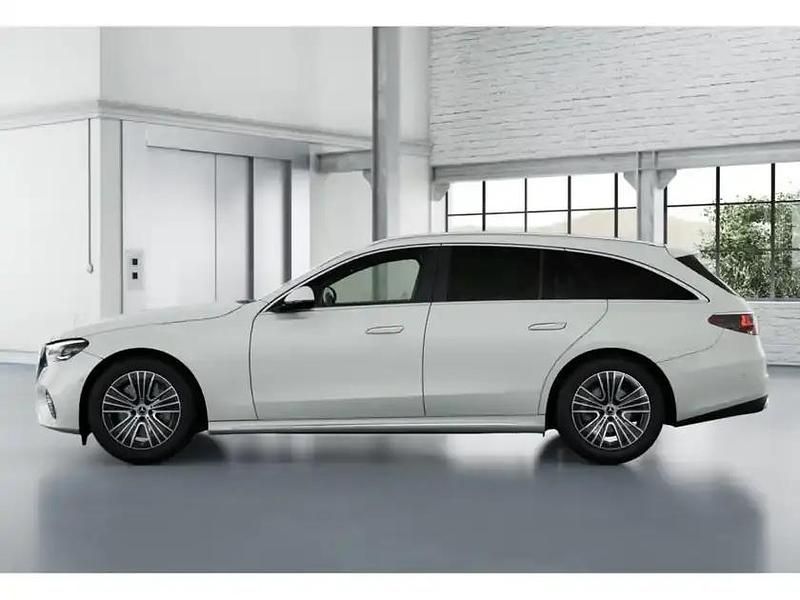 Gebraucht Mercedes E220 Exclusive 197 PS (144 kW) 2024 Weiss manufaktur lack manufakt Kombi