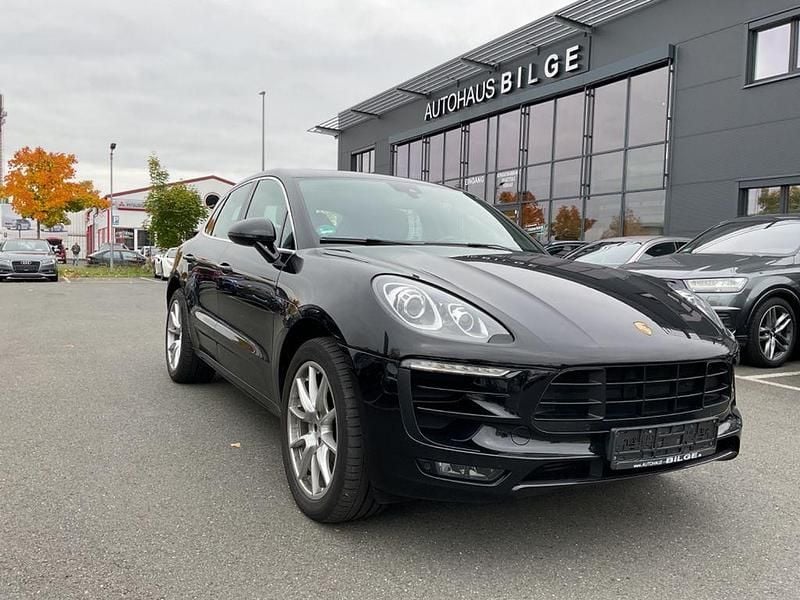 Schwarz Gebraucht 2016 Porsche Macan S Sport SUV | 28.778 € (Superpreis) - Bild 1/4