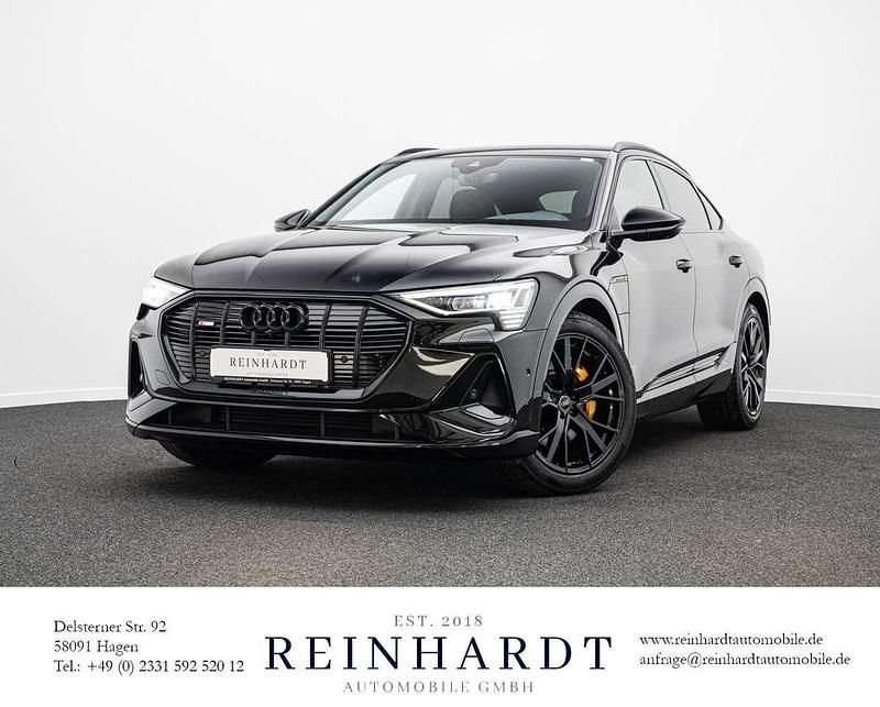 Mythosschwarz metallic Gebraucht 2022 Audi e-tron Sportback Black Edition SUV | 44.225 € (Fairer Preis) - Bild 1/3