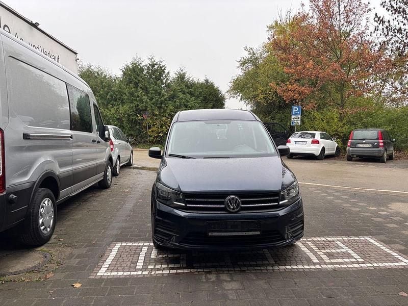 Blau Gebraucht 2020 VW Caddy Maxi Van / Kleinbus | 20.690 € (Guter Preis) - Bild 1/4