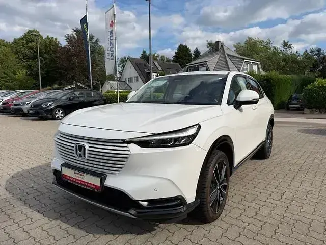 Gebraucht Honda HR-V Advance 152 PS (111 kW) 2022 Platinum white pearl SUV