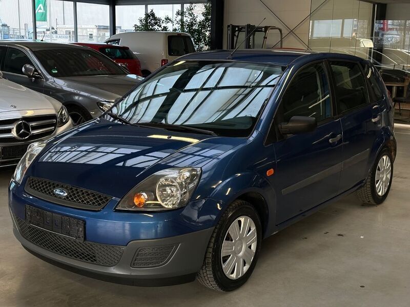 Blau Gebraucht 2007 Ford Fiesta Ambiente Kleinwagen | 4.690 € - Bild 1/4