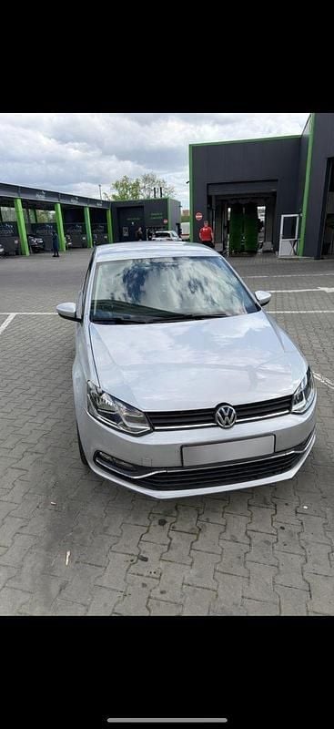 Second-hand VW Polo Sound 90 CP (66 kW) 2016 Argintiu Hatchback