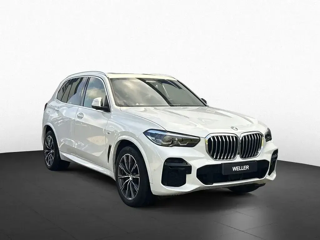 Gebraucht BMW X5 Performance 352 PS (258 kW) 2023 Alpinweiss iii (weiß) SUV