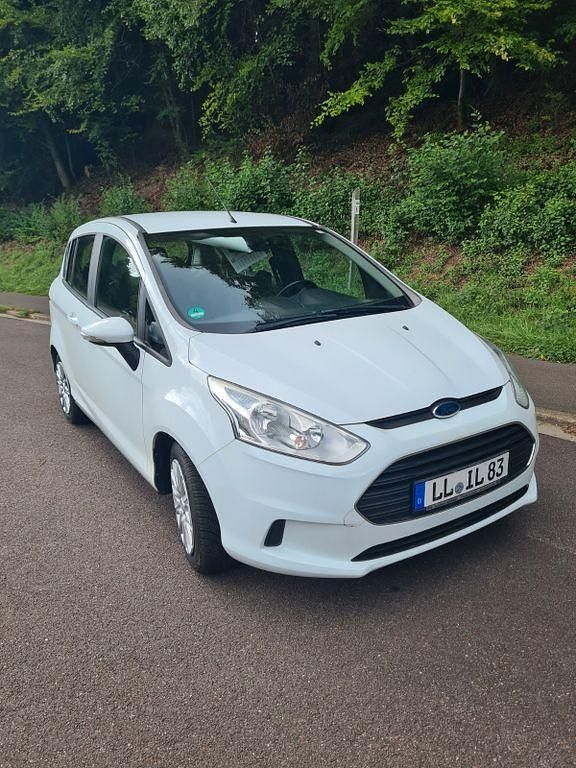 Weiß Gebraucht 2015 Ford B-MAX S Van / Kleinbus | 6.900 € (Guter Preis) - Bild 1/4