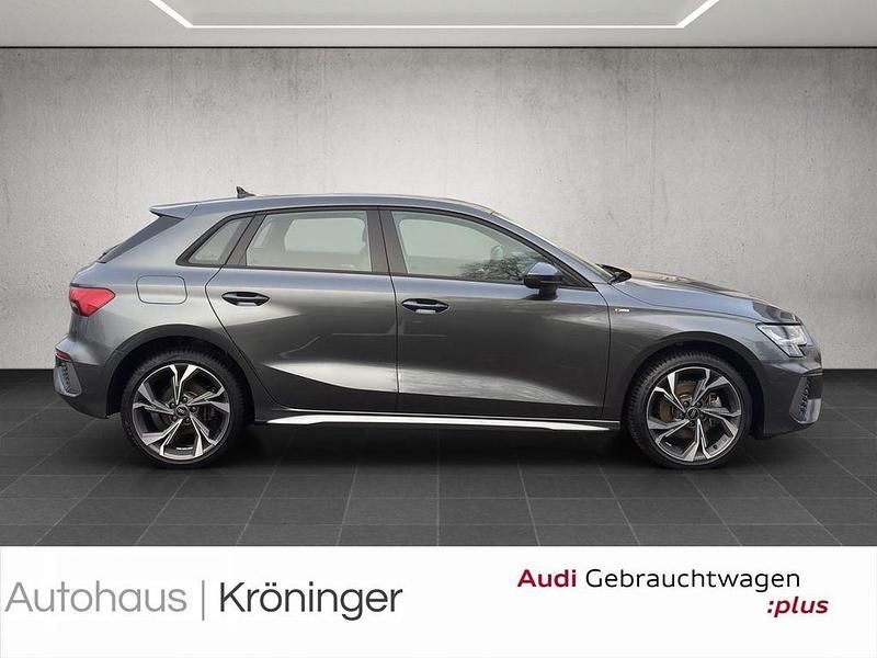 Gebraucht Audi A3 S-Line 150 PS (110 kW) 2022 Grau Limousine