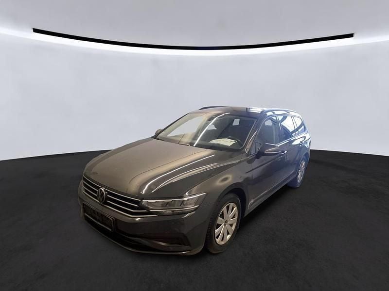 Gebraucht VW Passat Conceptline 122 PS (89 kW) 2020 Grau Kombi
