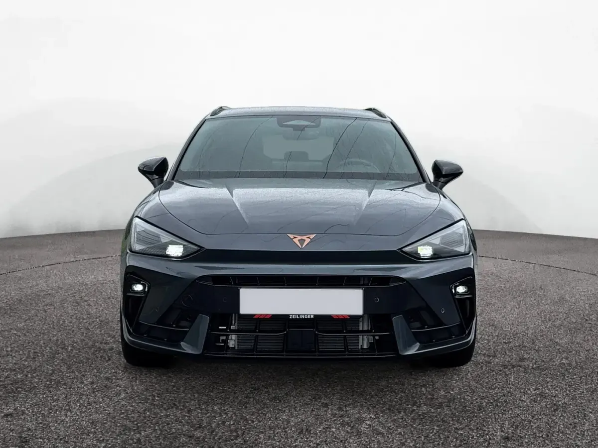 Gebraucht Cupra Leon 150 PS (110 kW) 2026 Grau Limousine