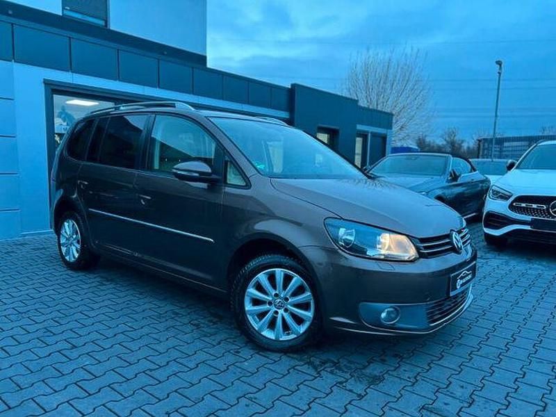 Gebraucht VW Touran Highline 140 PS (102 kW) 2011 Braun Van / Kleinbus