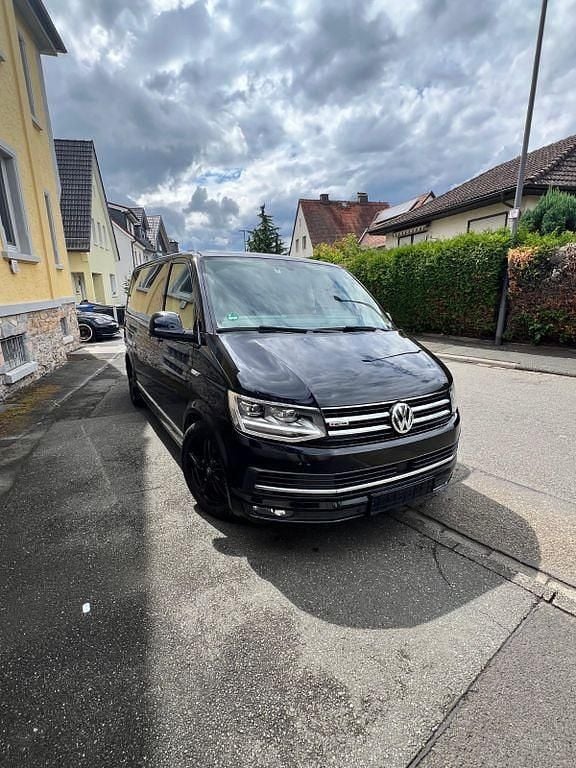 Schwarz Gebraucht 2015 VW T6 Highline Van | 28.000 € (Superpreis) - Bild 1/4