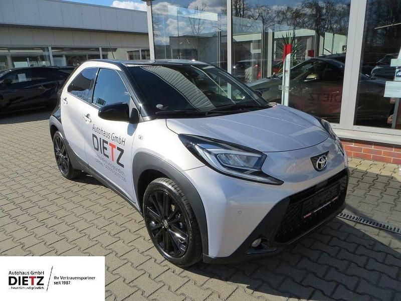 Light purple silver Gebraucht 2025 Toyota Aygo X Edition SUV | 19.990 € (Teuer) - Bild 1/4