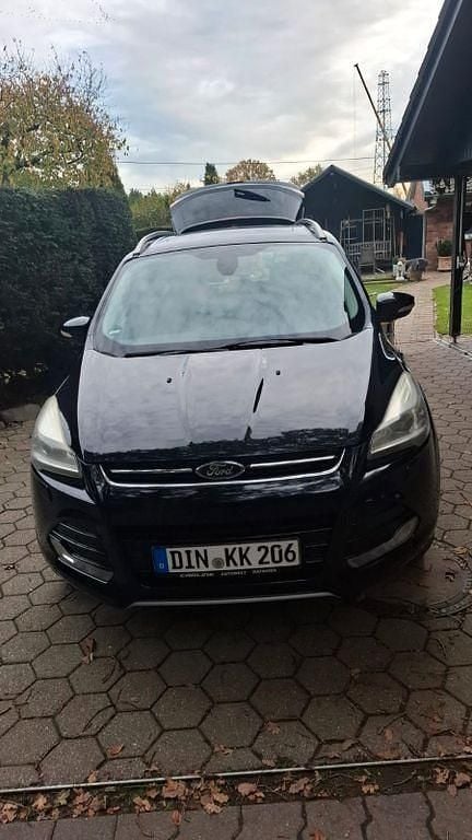 Gebraucht Ford Kuga Titanium 163 PS (119 kW) 2013 Schwarz SUV
