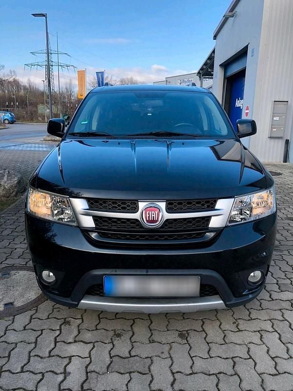 Gebraucht Fiat Freemont 177 PS (130 kW) 2013 Schwarz SUV