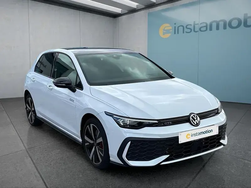 Gebraucht VW Golf VIII GTE 272 PS (200 kW) 2025 Weiß Kleinwagen