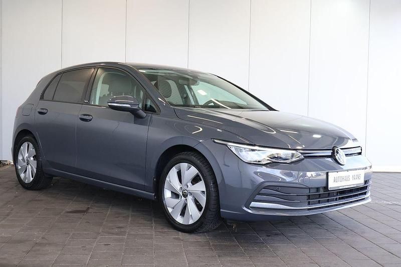 Gebraucht VW Golf VIII Move 116 PS (85 kW) 2024 Grau Limousine