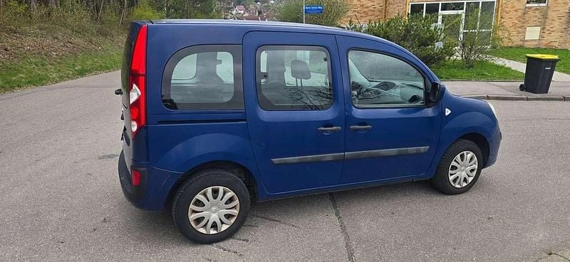 Gebraucht Renault Kangoo Authentique 87 PS (63 kW) 2009 Blau Kombi