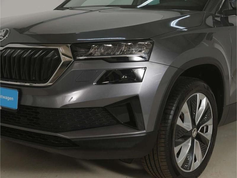 Gebraucht Skoda Karoq Selection 116 PS (85 kW) 2024 Graphite grau metallic SUV