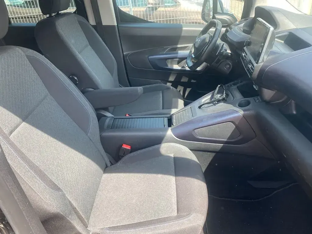 Gebraucht Peugeot Rifter Allure 131 PS (96 kW) 2019 Schwarz Van / Kleinbus