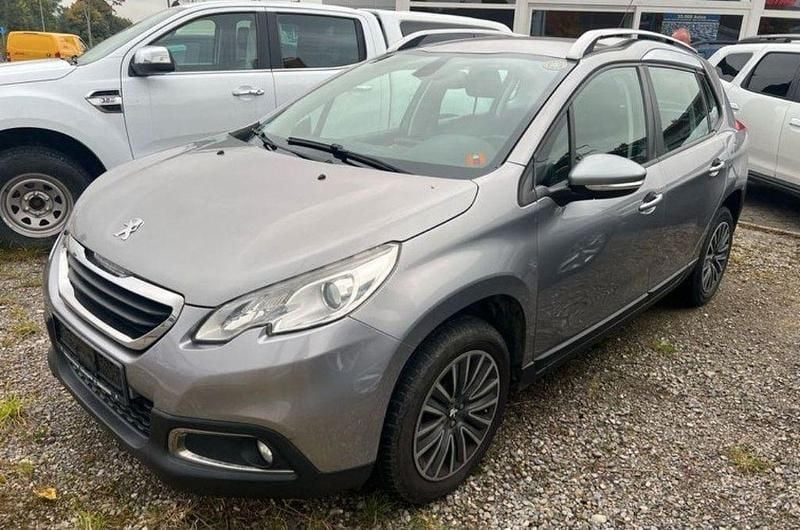 Grau Gebraucht 2014 Peugeot 2008 SUV | 4.990 € (Guter Preis) - Bild 1/4