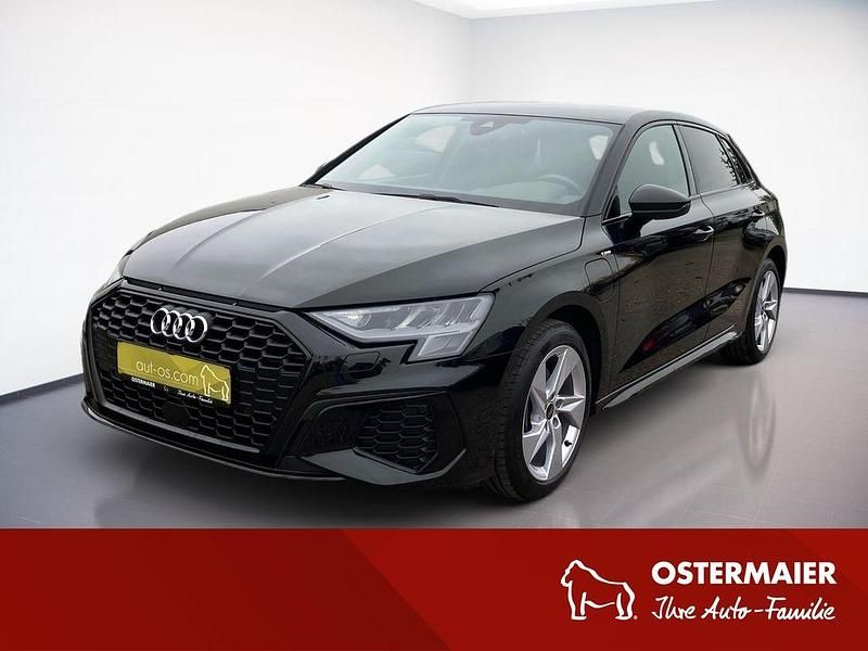 Mythosschwarz Gebraucht 2022 Audi A3 Sportback e-tron S-Line Kleinwagen | 28.380 € (Fairer Preis) - Bild 1/4