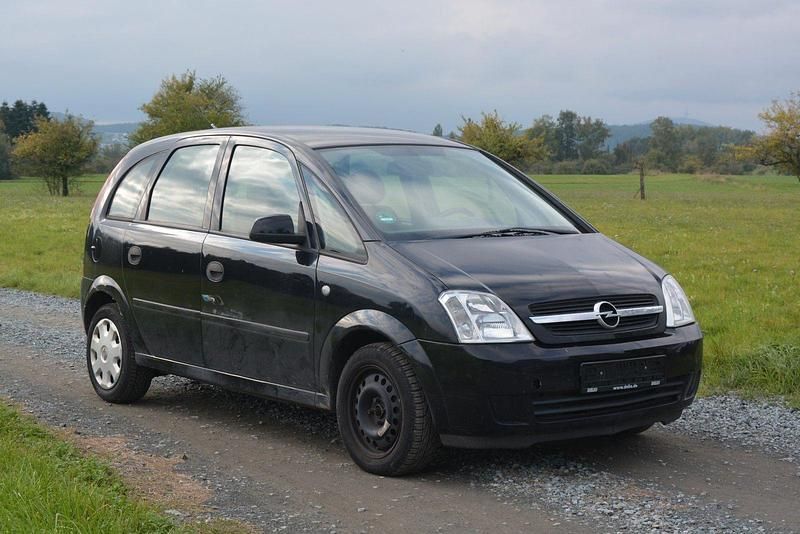 Second-hand Opel Meriva 101 CP (74 kW) 2004 Negru Monovolum