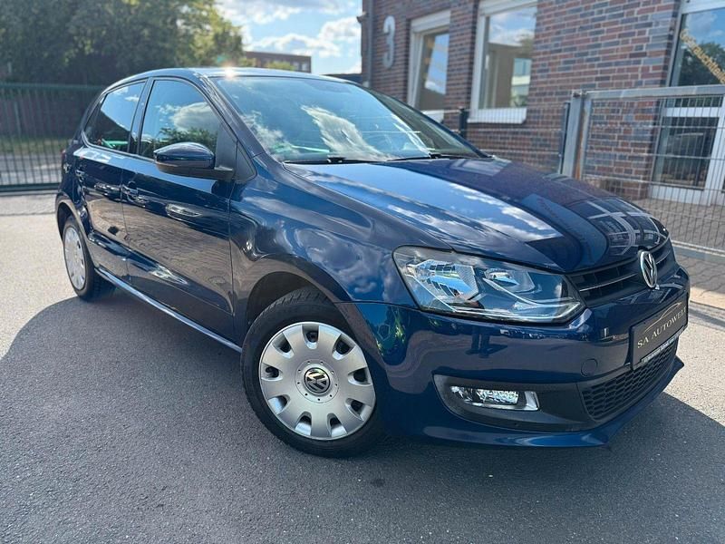Blau Gebraucht 2010 VW Polo Team Kleinwagen | 6.990 € (Fairer Preis) - Bild 1/4