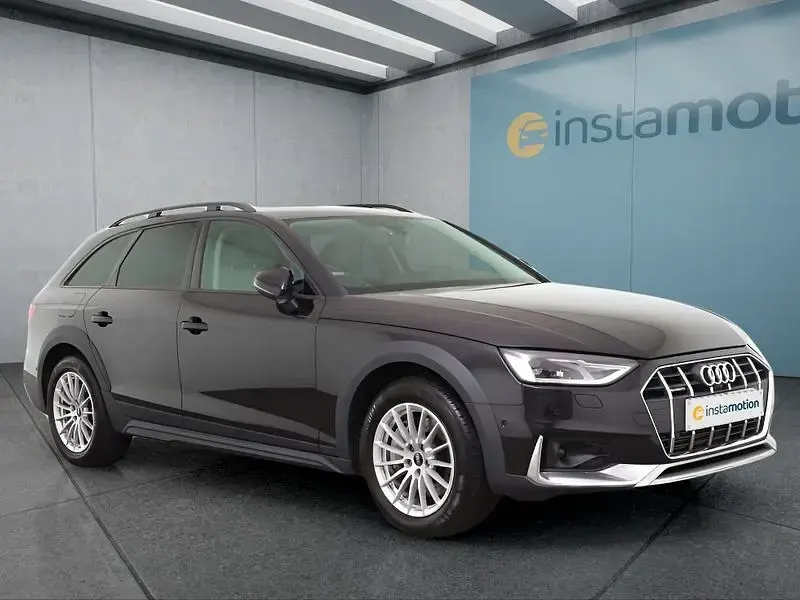 Gebraucht Audi A4 Allroad 265 PS (194 kW) 2023 Schwarz Kombi