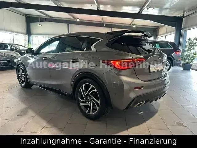 Gebraucht Infiniti Q30 Premium 204 PS (150 kW) 2016 Grau SUV