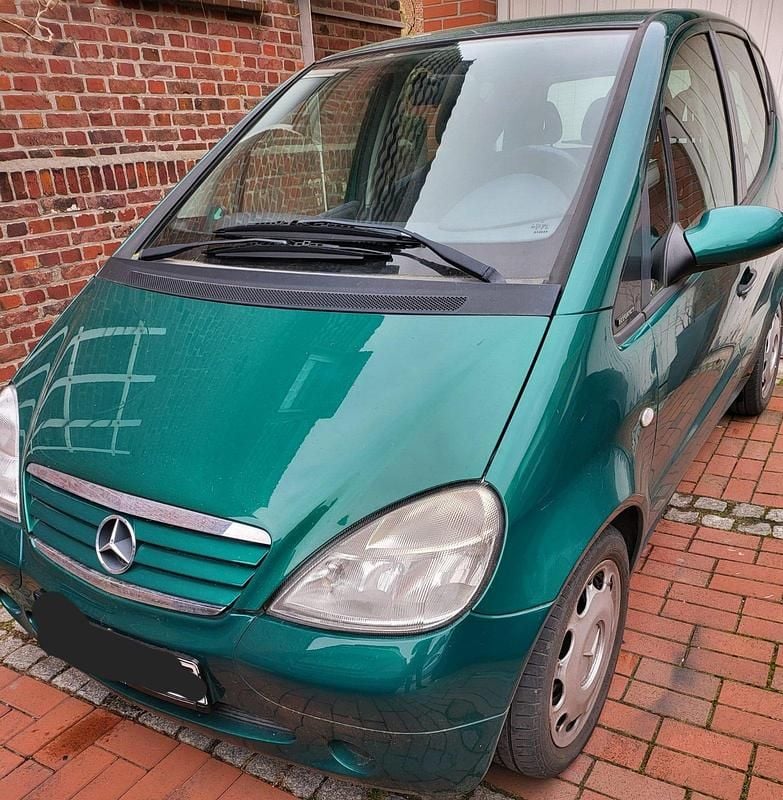 Grün Gebraucht 1999 Mercedes A160 Kleinwagen | 550 € (Guter Preis) - Bild 1/4