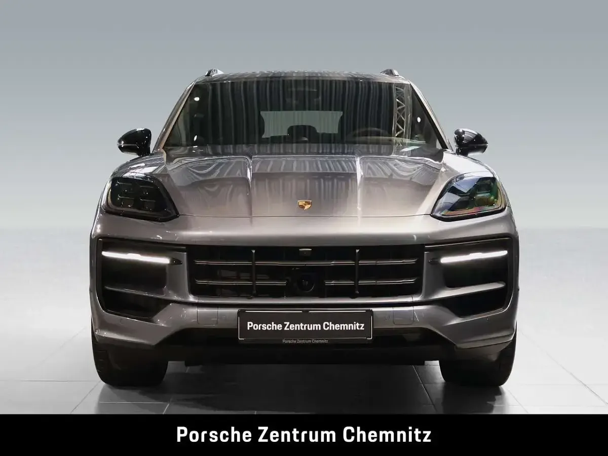 Używany Porsche Cayenne 354 KM (260 kW) 2026 Szary SUV