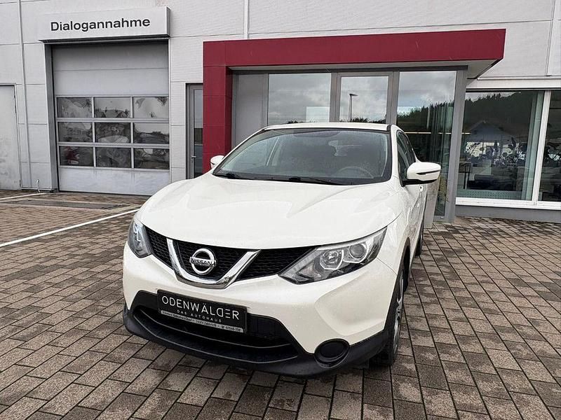 Weiß Gebraucht 2016 Nissan Qashqai SUV | 10.888 € (Fairer Preis) - Bild 1/4