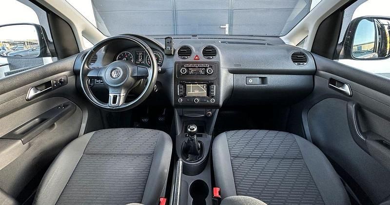 Gebraucht VW Caddy Maxi 109 PS (80 kW) 2011 Braun Van / Kleinbus