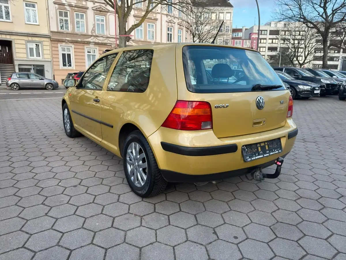 Gebraucht VW Golf IV 90 PS (66 kW) 2000 Gelb Limousine